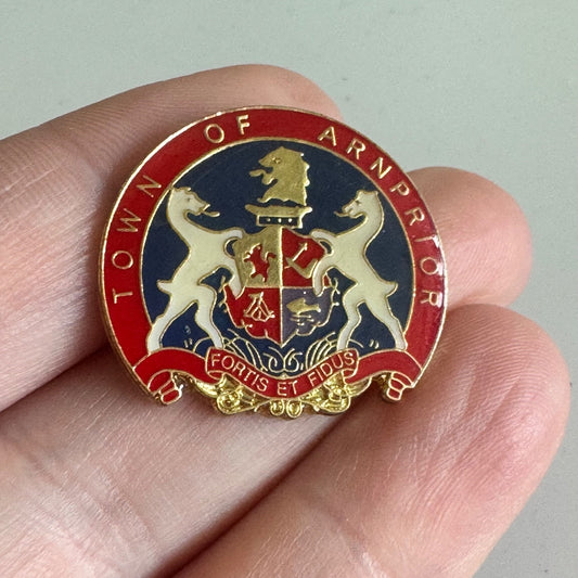 Vtg Town of Arnprior Ontario Canada Crest Lapel Pin Coat of Arms