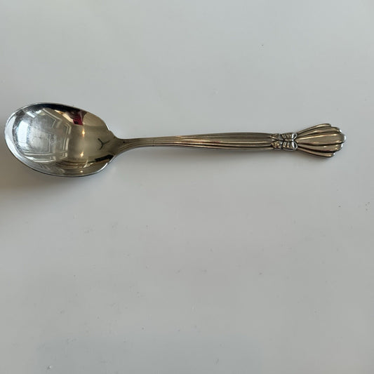 1 Oneida Deluxe Stainless Alexis Bow Teaspoon 6" Sugar Spoon