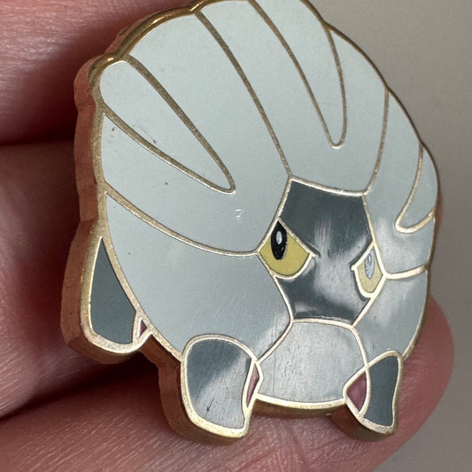 2018 Shelgon Official Pokemon Lapel Pin E18 