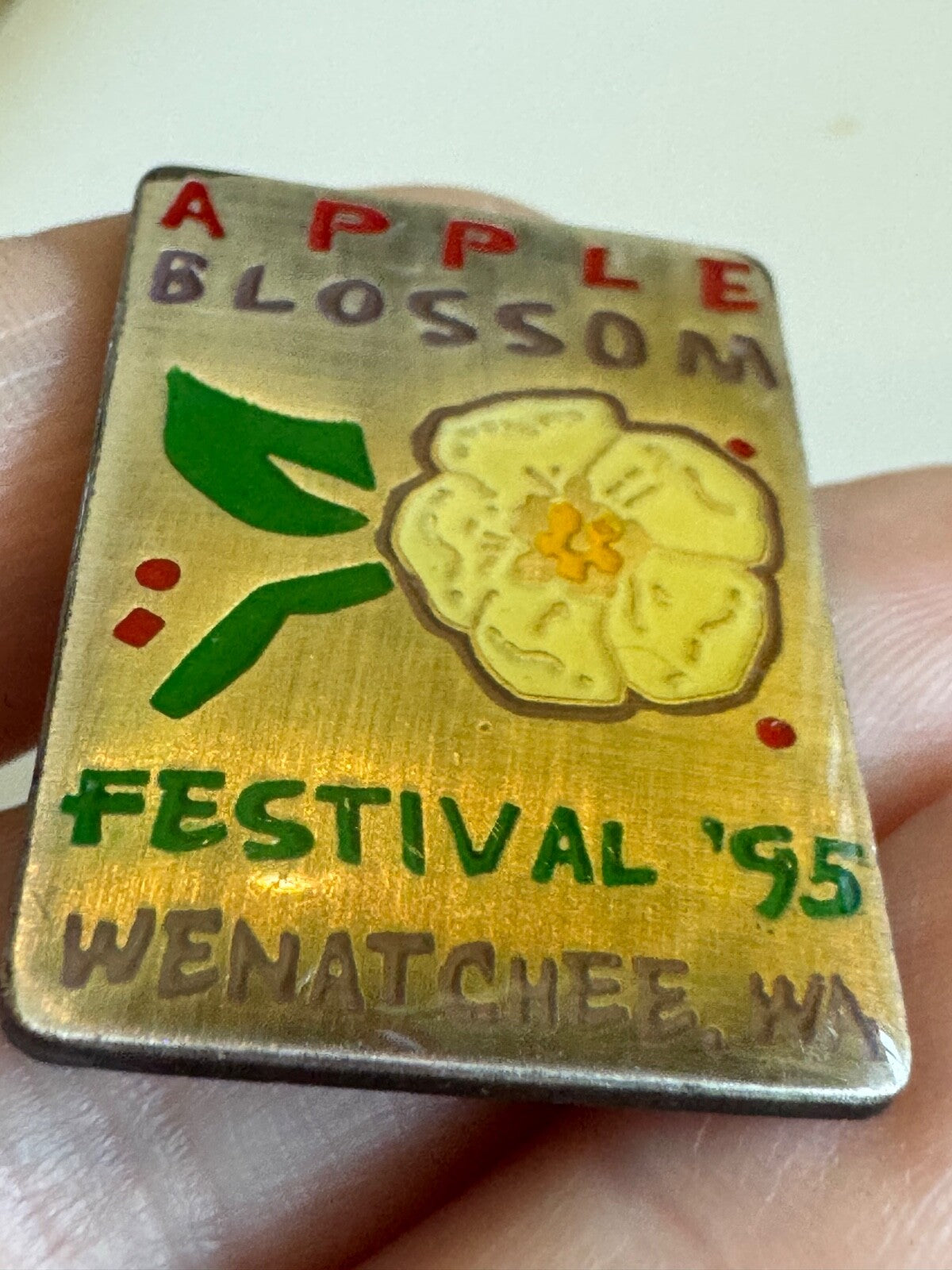 Vintage 1995 Wenatchee Apple Blossom Festival Pin Washington 