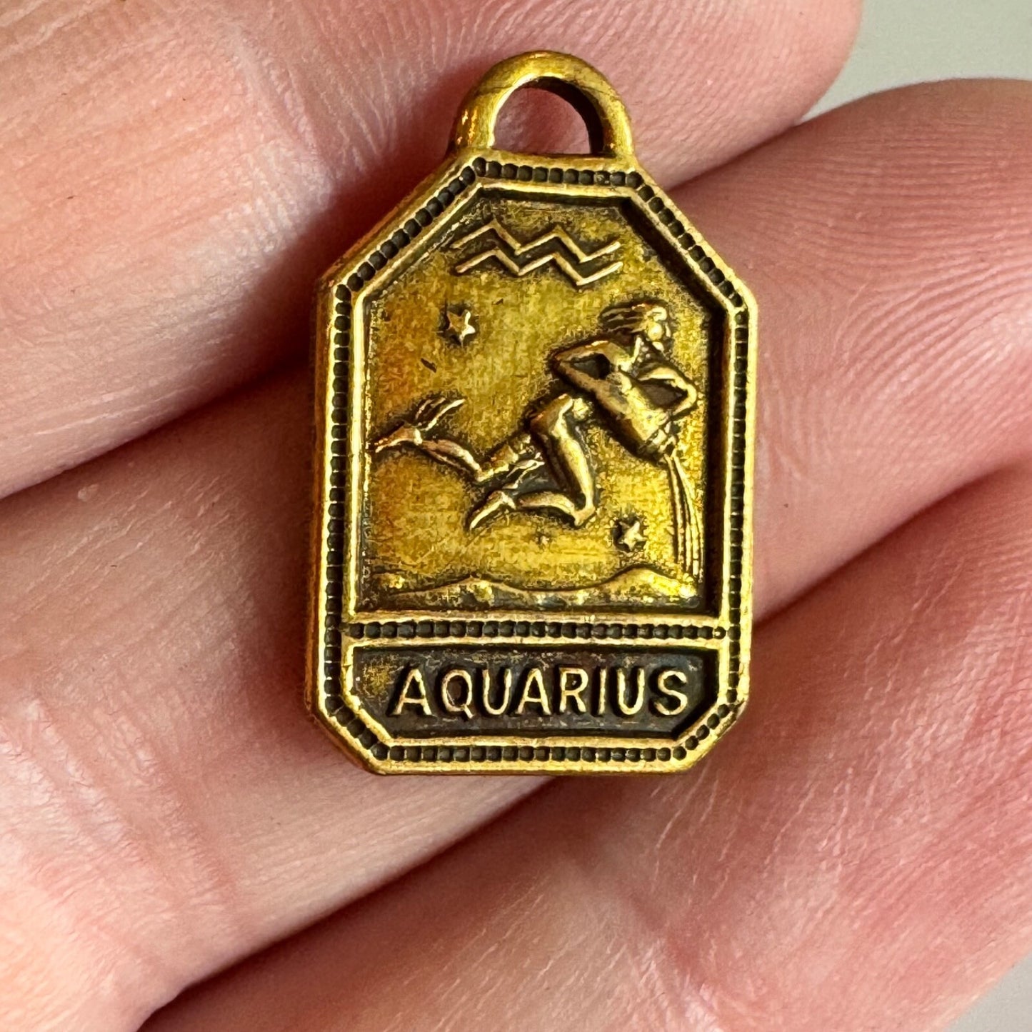 Vintage 1930s-1940s Zodiac Brass Charm AQUARIUS Gold Tone Astrology NOS