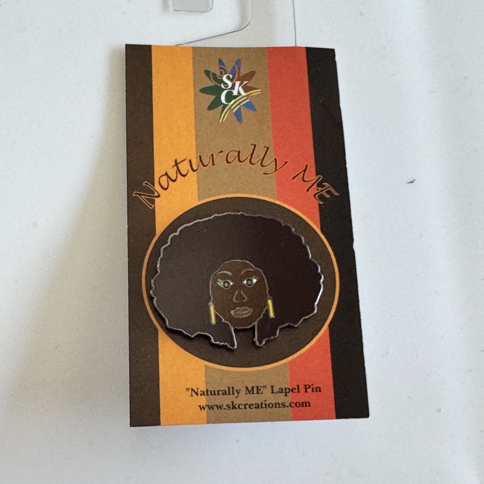 Naturally Me SKCreations African American Lapel Pin Brown  Hair w Streaks NWT 