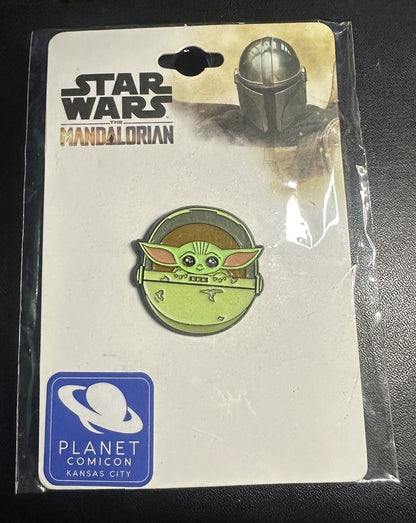 Star Wars Mandalorian Pin 2020 Baby Yoda The Child Carriage Planet Comicon KC