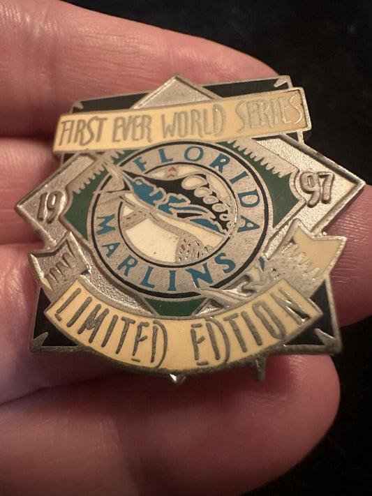 1997 FLORIDA MARLINS FIRST WORLD SERIES LIMITED EDITION PIN COLLECTIBLE RARE