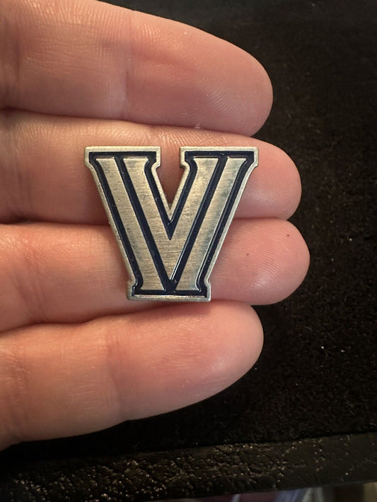 Villanova Wildcats Pin V Villanova University Lapel Pin