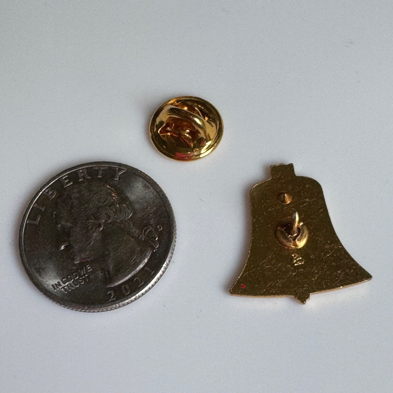 Vintage American Legion Bicentennial Liberty Bell Lapel Pin 1976 Gold Tone
