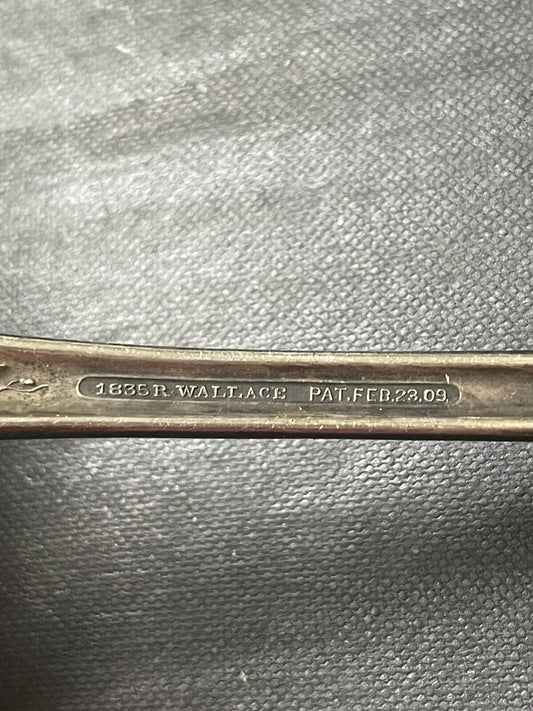 1909 BLOSSOM Pattern Oyster Soup Ladle R  Wallace Silver Plate 12”