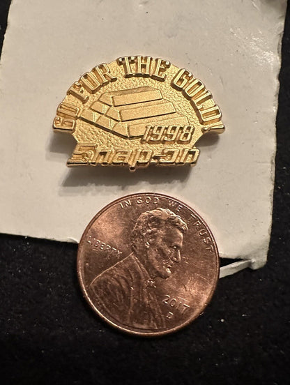 Vintage Snap On Tools Go For The Gold 1998 Tie/Hat Pin, Still Sealed  Plastic