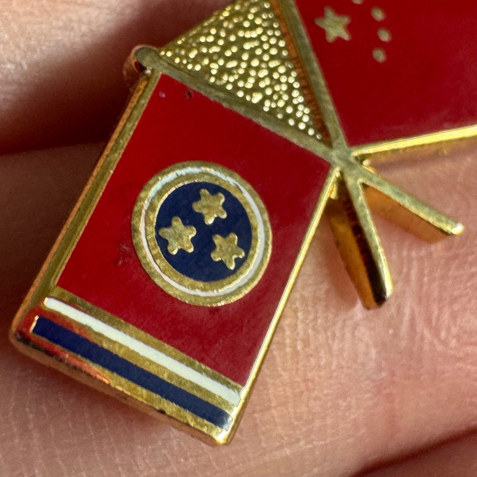 Tennessee and China Friendship Flag Lapel Pin Enamel Chinese Flags Tie Tack