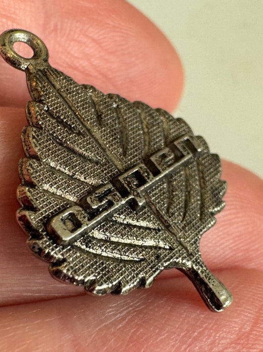 Vintage Aspen Ski Resort Colorado Leaf Zipper Pull Ski Pendant Charm