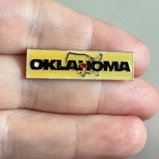 Vintage Oklahoma Map Lapel Pin – USA State Souvenir Tourist