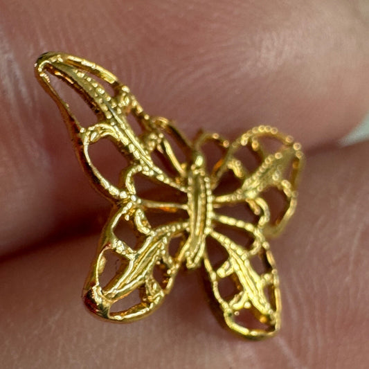 Small Gold Filigree Butterfly Pin – Dainty Vintage Insect Brooch