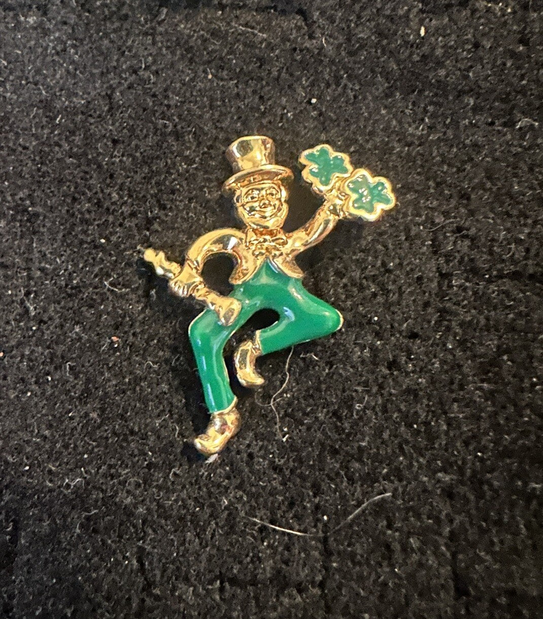 St. Patrick's Day IRISH Shamrock Clover Gold Tone LEPRECHAUN AVON Brooch Pin