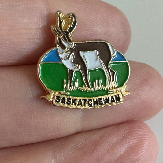 Vtg Saskatchewan Canada Antelope Pronghorn Enamel Souvenir Lapel Pin