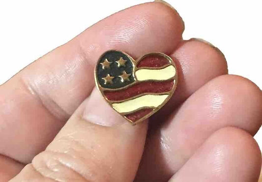 AVON HEART SHAPED AMERICAN USA FLAG LAPEL PIN U.S. UNITED STATES TIE TAC TACK