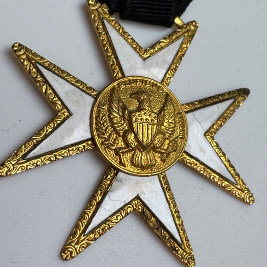 RARE Antique E Pluribus Unum Medal Pin Masonic Templar 