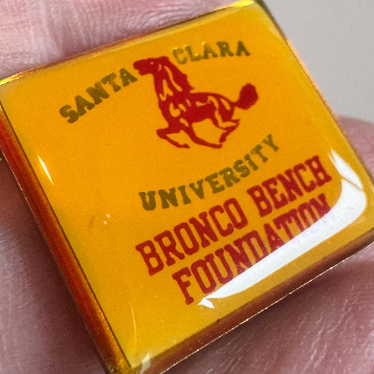Vintage Santa Clara University Bronco Bench Foundation Pin – College Alumni