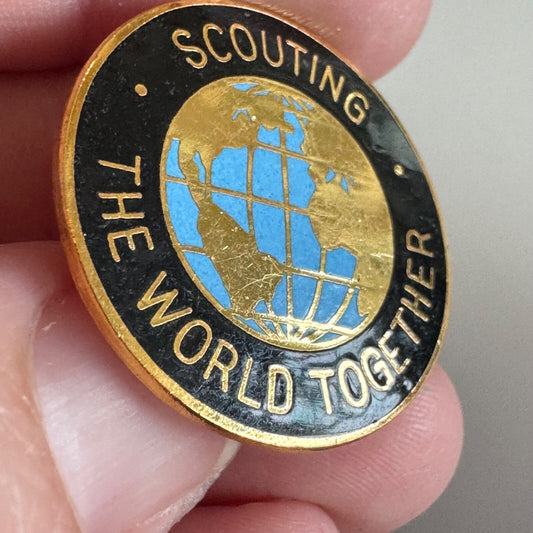 Vintage Scouting The World Together Pin – Boy Scouts Cub Gold & Black Badge