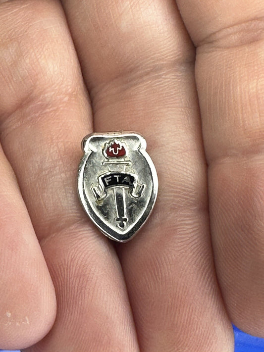 925 Sterling Silver - Vintage Future Teachers Of America FTA Shield Brooch Pin