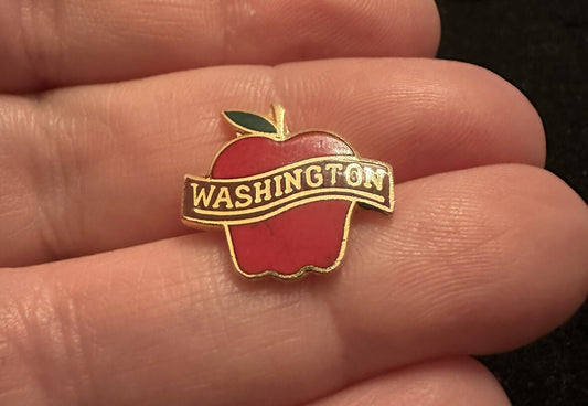 Washington State Apple Pin 1990 Enamel Lapel Pin Gold Toned Single Clutch Back