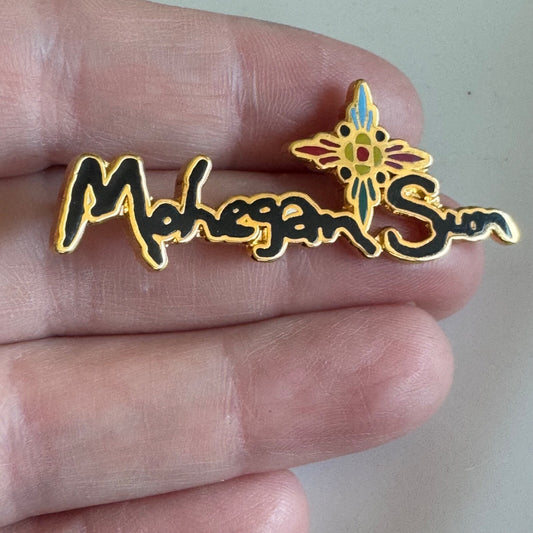 Vintage Mohegan Sun Casino Lapel Pin Logo