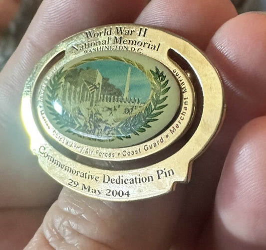 2004 World War II National Memorial Washington D.C. Commemorative Dedication Pin