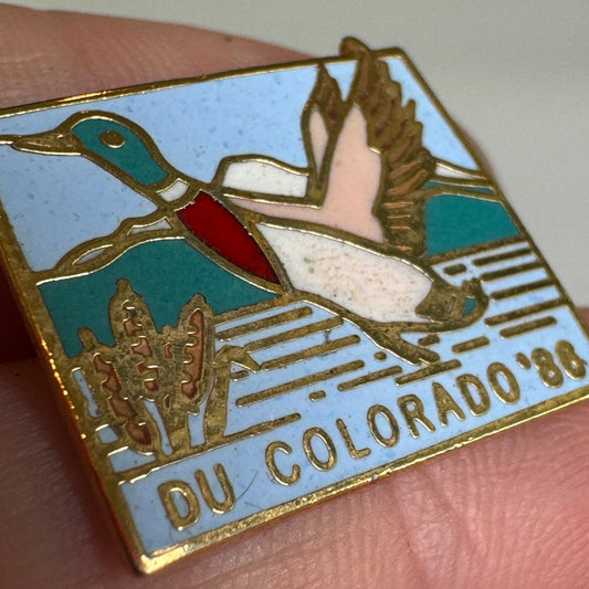 Vintage 1986 Colorado Ducks Unlimited Enamel Lapel Pin '86