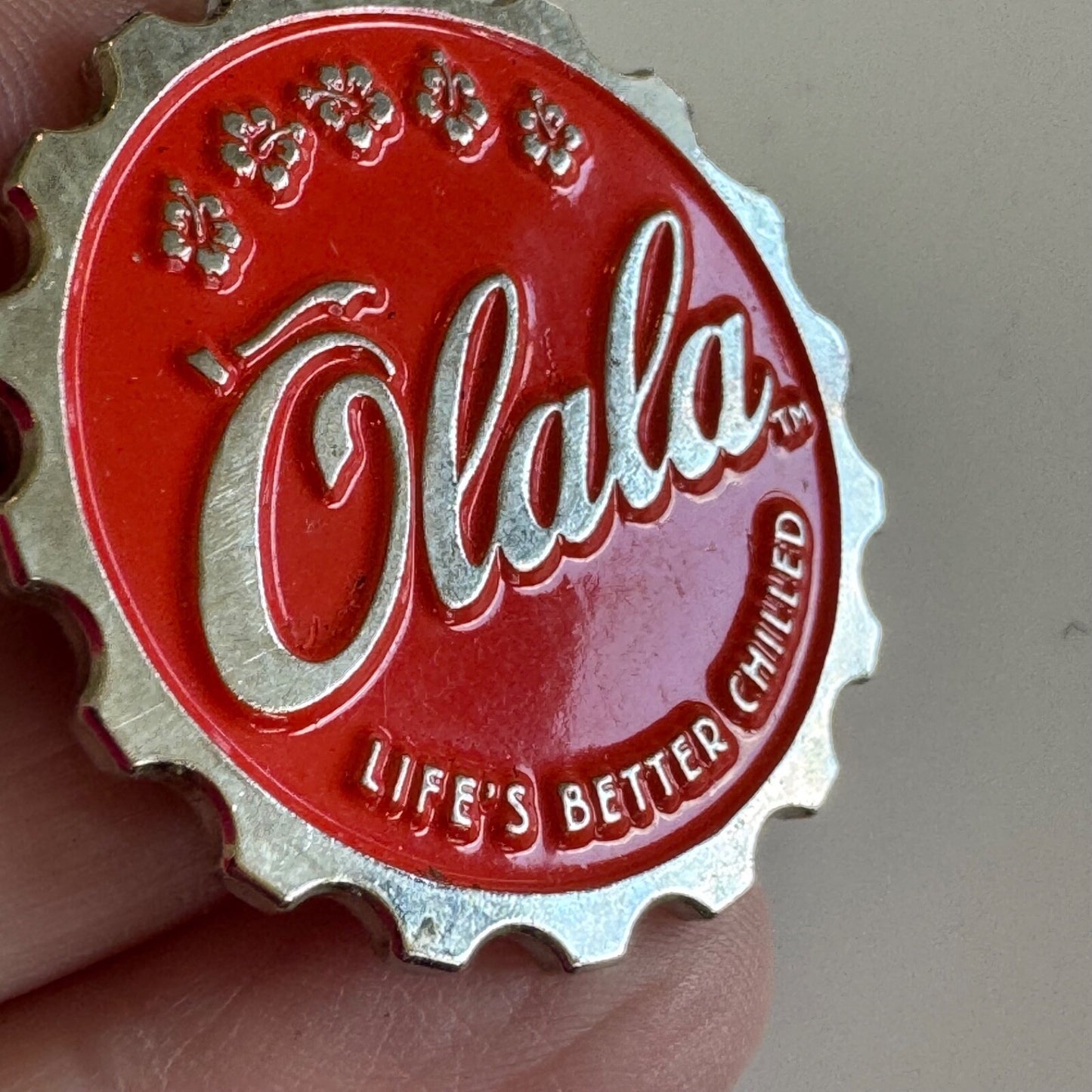 ʻOlala Red Bottle Cap Pin – “Life’s Better Chilled” Collectible Olala