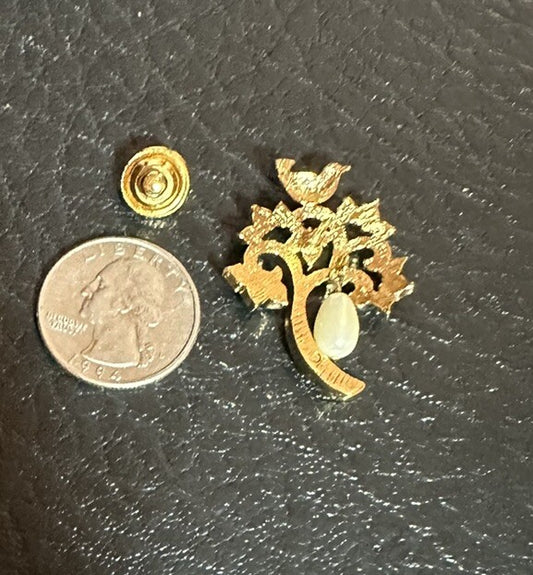Vintage 1990 Avon Partridge in a Pear Tree Brooch Pin Gold Tone Faux Pearl Bird