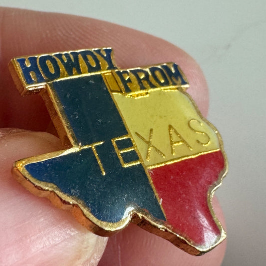 Vintage Howdy From Texas Pin – Lone Star State Souvenir in Bold Colors