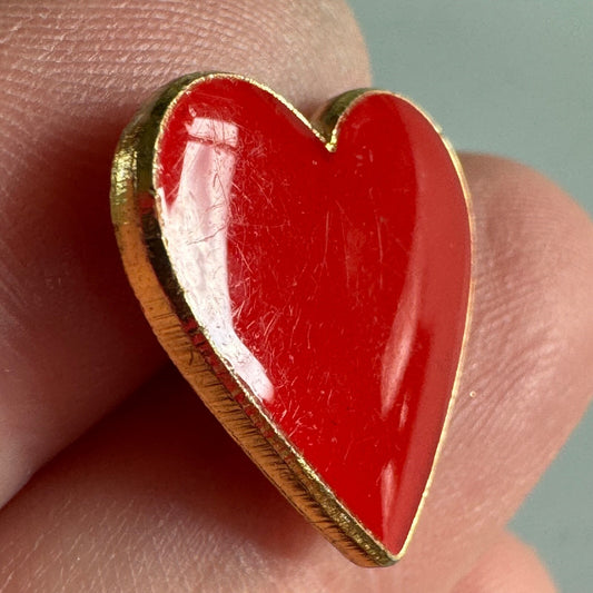 Vintage Red Enamel Heart Pin – Gold Tone Valentine Love Brooch