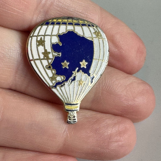 Vintage Alaska Hot Air Balloon Pin – Midnight Sun & Stars Design Map