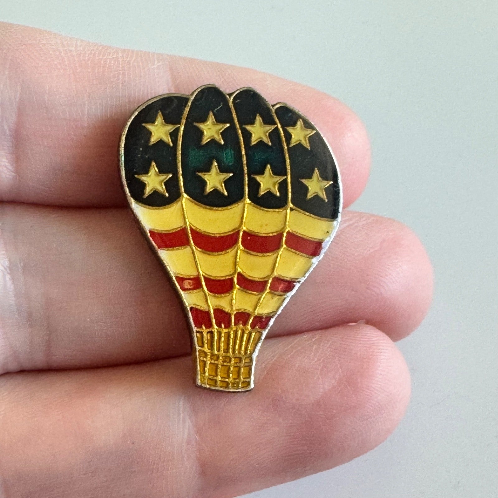 Vintage Patriotic USA Hot Air Balloon Pin Red White Blue Stars Flag American
