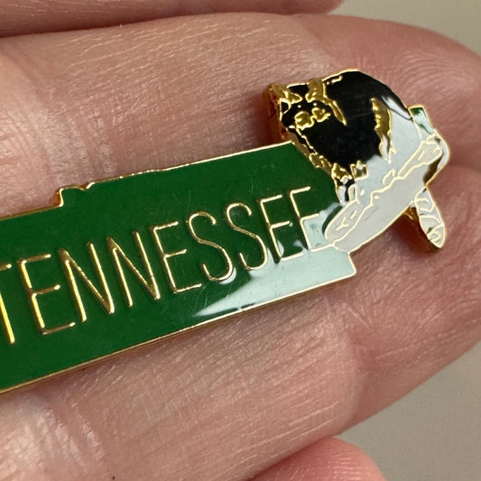Vintage Tennessee State Shaped Raccoon Souvenir Tourist Lapel Pin 