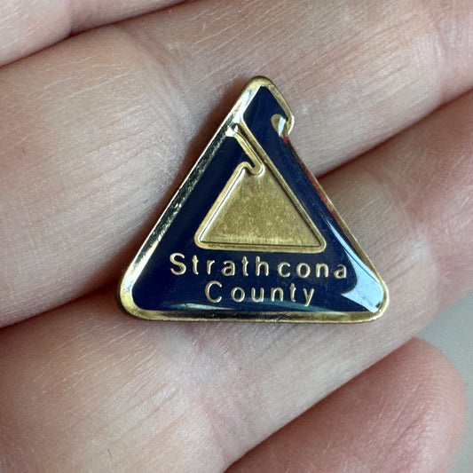 Vintage Strathcona County Alberta Canada Lapel Pin 