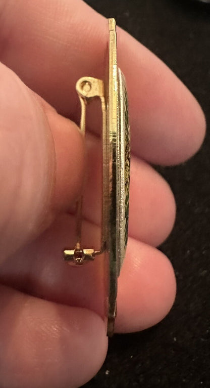 2004 World War II National Memorial Washington D.C. Commemorative Dedication Pin