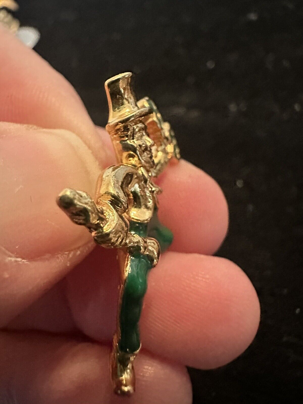 St. Patrick's Day IRISH Shamrock Clover Gold Tone LEPRECHAUN AVON Brooch Pin