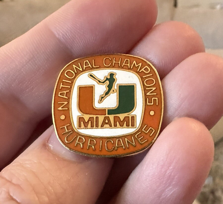 Vintage 1982 University of Miami Hurricanes Baseball National Champions Pin RARE