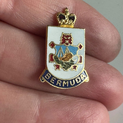 Vintage Bermuda Coat of Arms Souvenir Tourist Lapel Pin