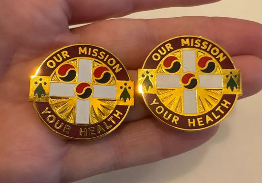 121st General Hospital Army Pair of Our Mission Your Health U.S. Army DI Pin