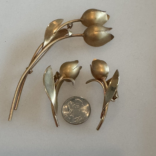 Vintage TARA Matte Gold Brass Tulips w/ Leaves Brooch & Earring Set Tulip
