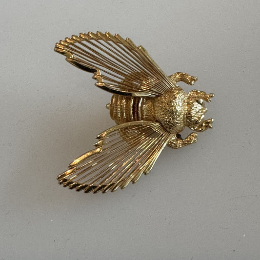Vintage MONET Signed Gold Tone Bumble Bee Insect Bug Brooch Pin Wire