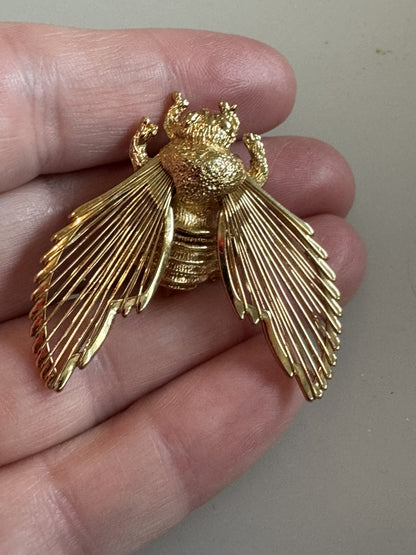 Vintage MONET Signed Gold Tone Bumble Bee Insect Bug Brooch Pin Wire