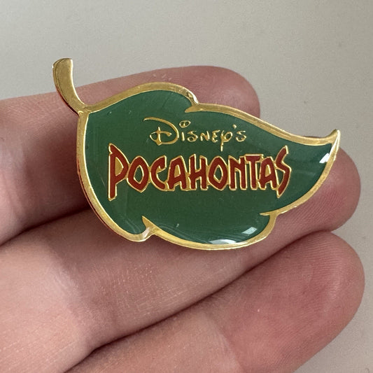 DISNEY POCAHONTAS GREEN LEAF SHAPED MOVIE TITLE CM PIN - THEATRICAL RELEASE NOS